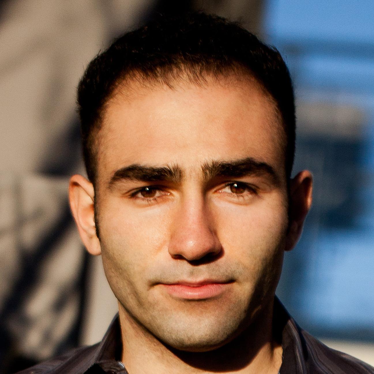 Aryk Grosz